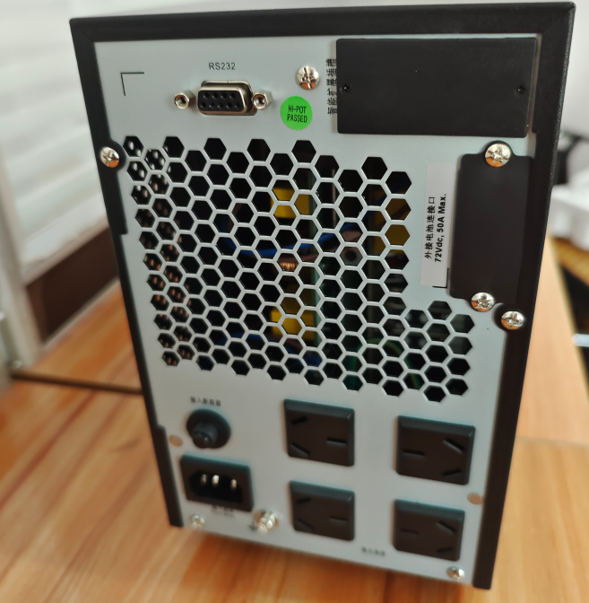 小型ups不間斷電源技術(shù)領(lǐng)域,ups電源報(bào)價,